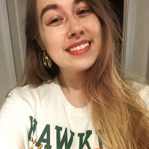 Meet your Posher, Danielle